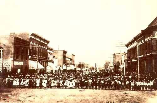 Kids Arbor Day Parade on Pearl Street