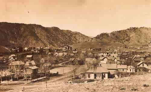 Boulder looking West from 13th & Maxwell