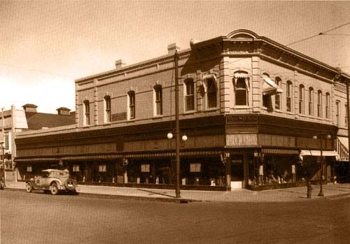 Van Slyke's Store at 14th & Pearl