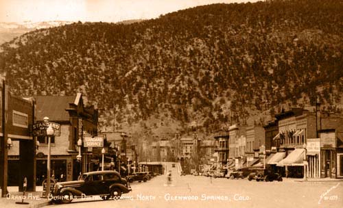 Grand Ave. - Business District Looking North - Glenwood Springs Grand Ave. - Business District Looking North - Glenwood Springs
