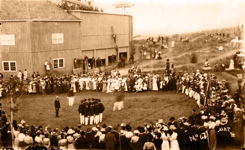 A Spectacle Outside the Chautauqua Auditorium