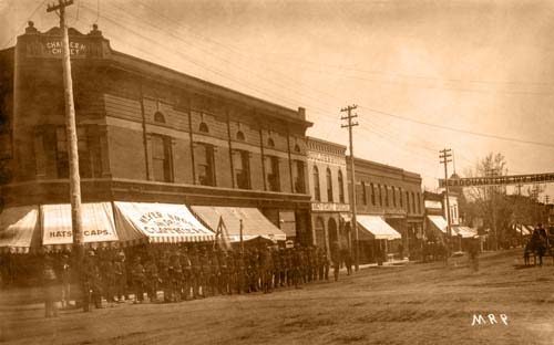 Colorado National Guard on Pearl Street