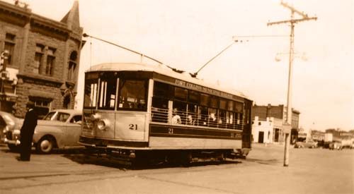 # 21 Trolley at Main & College