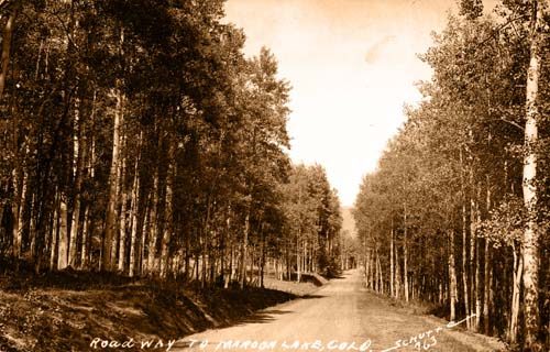 Road Way to Maroon Lake