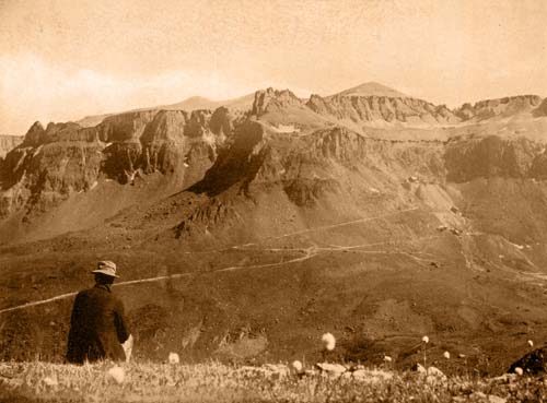 Mountain Crest South of Virginius Basin