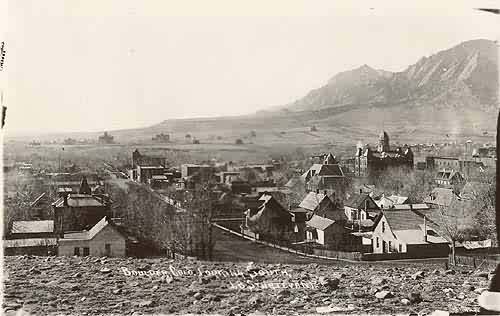Boulder Looking South fron 17th and Mapleton